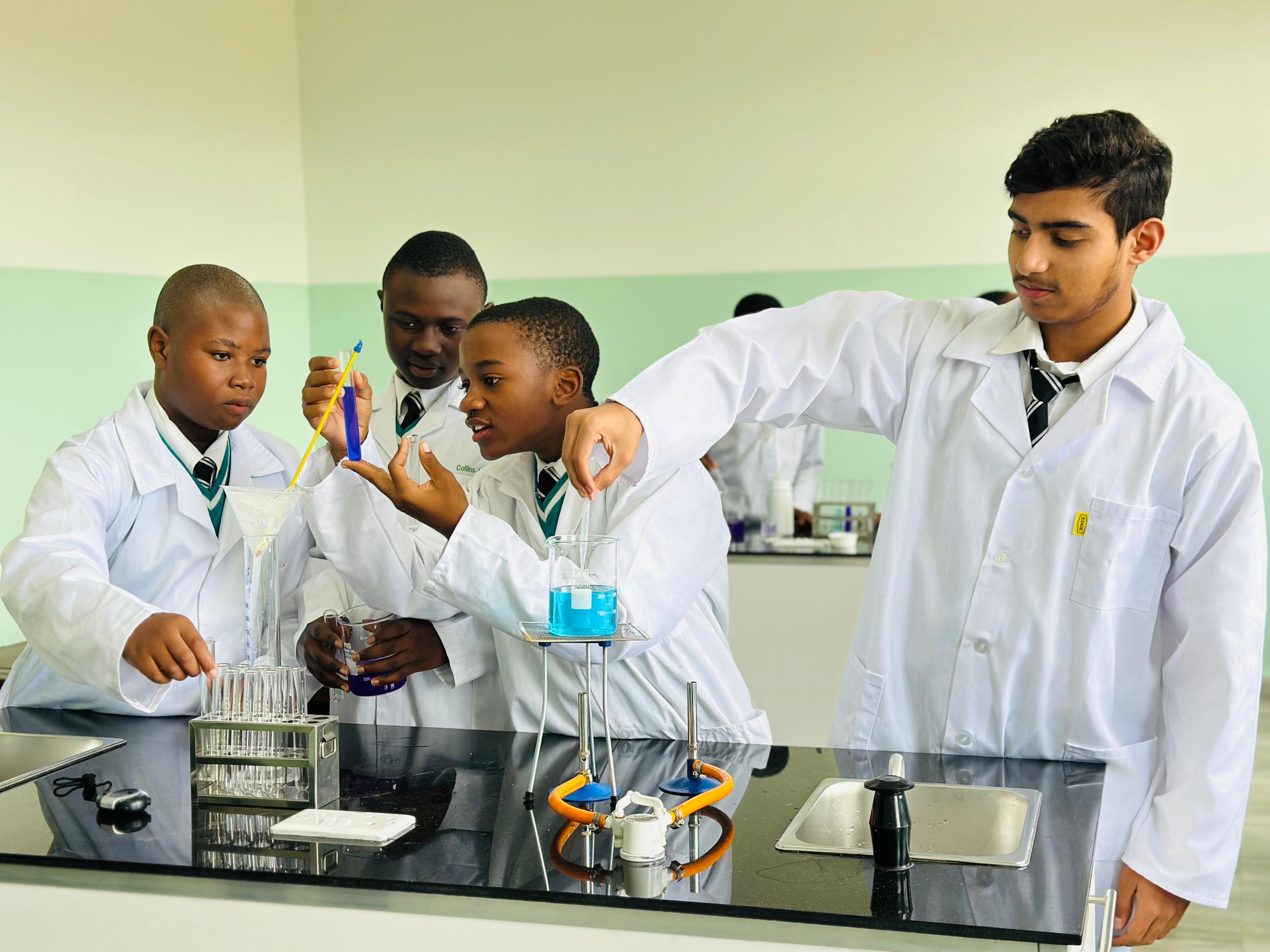 Physics laboratory equipment